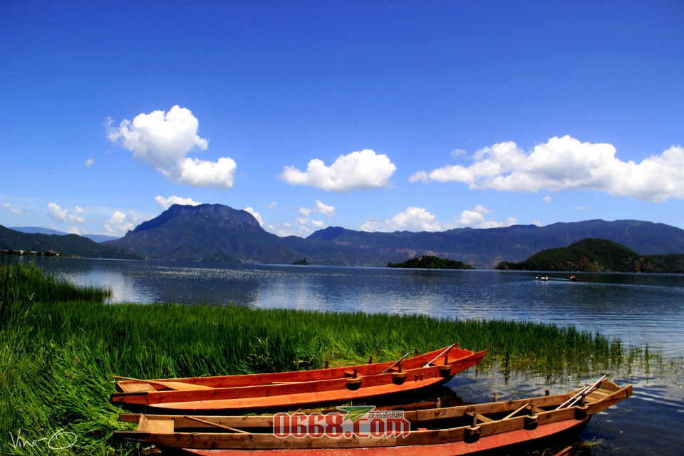 泸沽湖草海.jpg